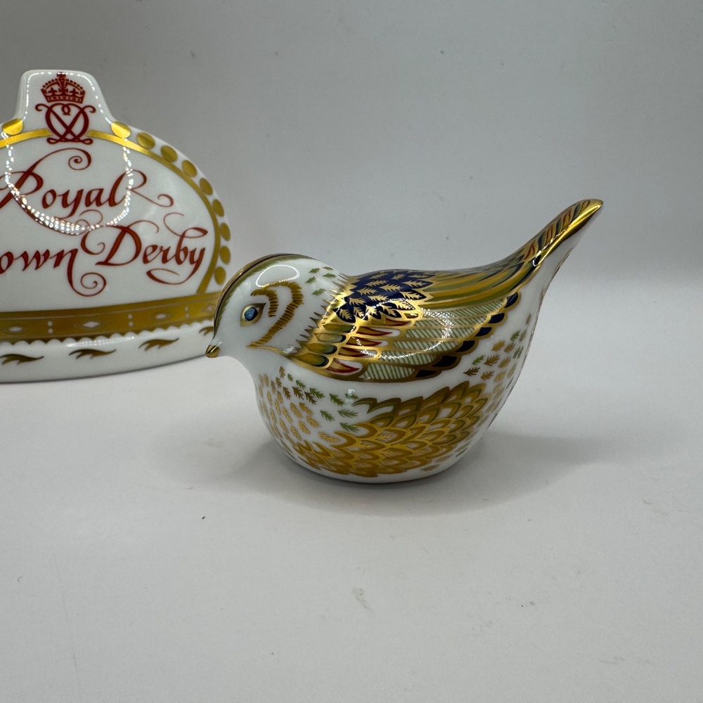 Royal Crown Derby Figurine Firecrest 1999 Collectors Guild Gift Gold Stopper.